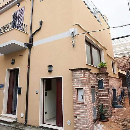 Sleeps 4 Air Con Wifi *