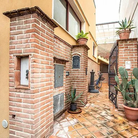 Sleeps 4 Air Con Wifi